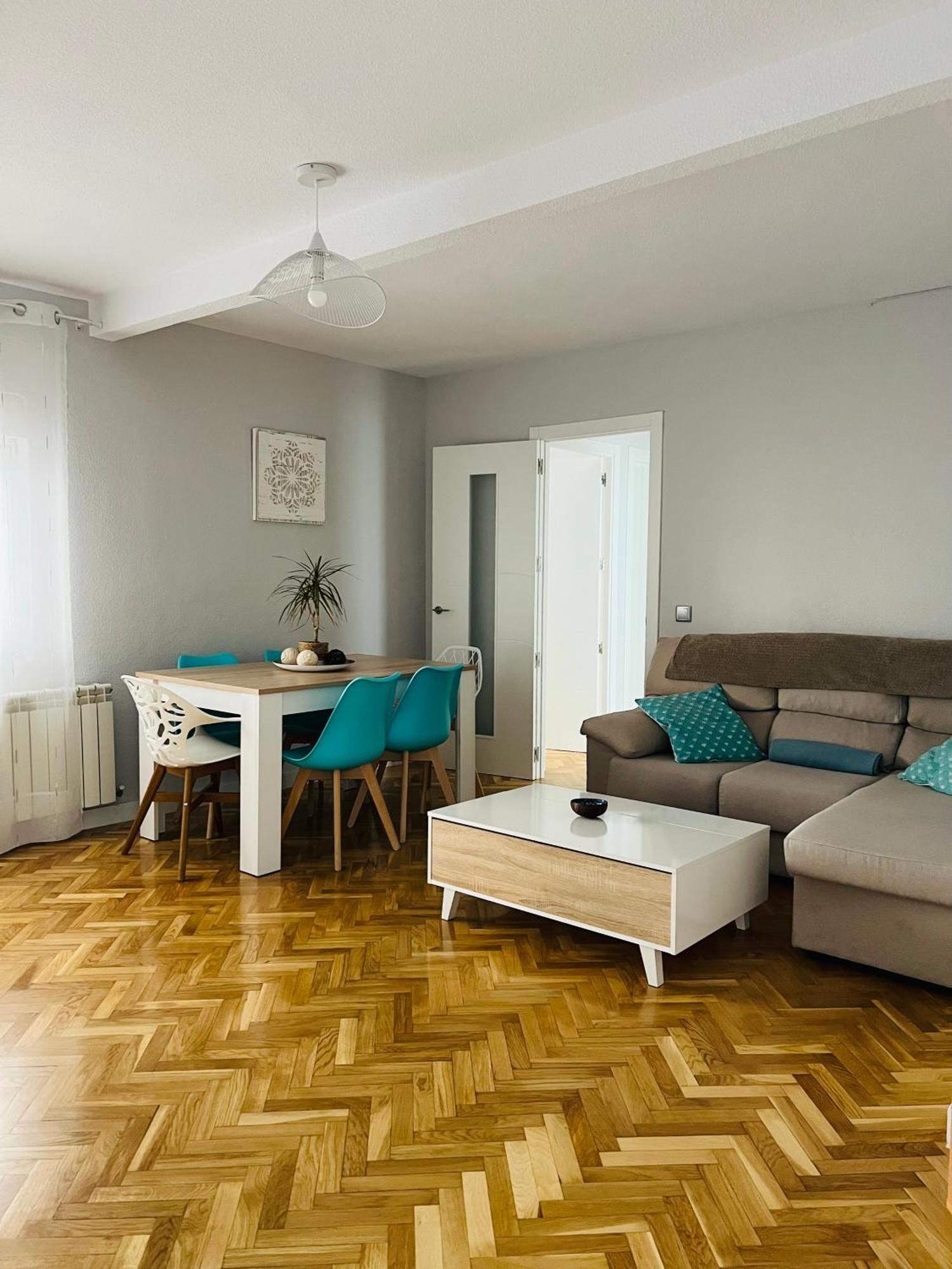 Vut Almenas Appartement Ávila